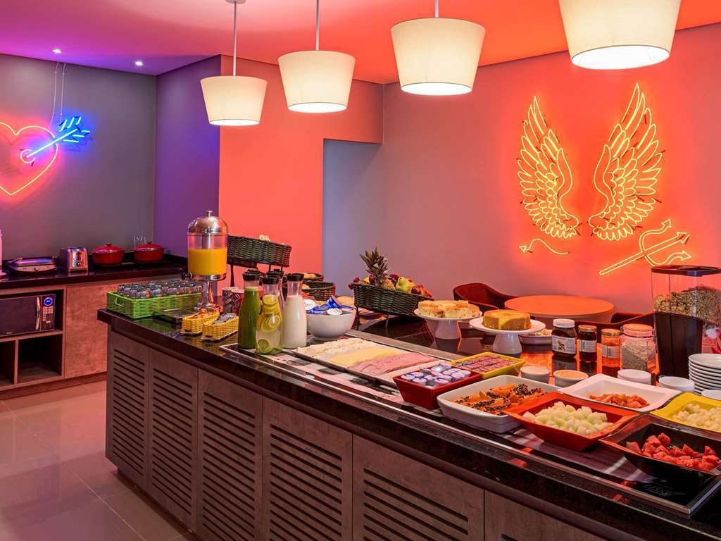 Golden Tower Express Franca By Fenix Hoteis Restaurang bild